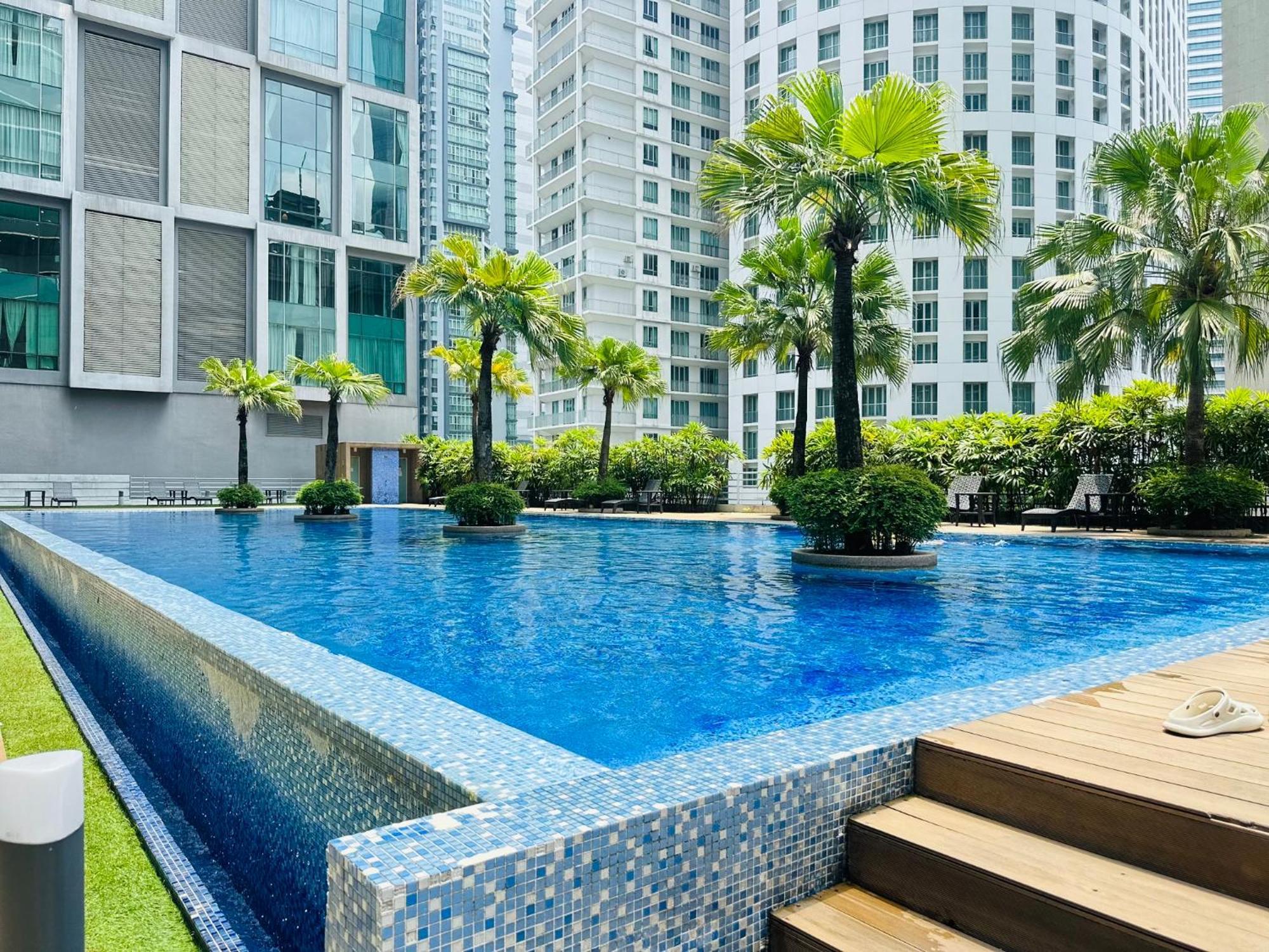 Soho Suites Klcc By Comfort Suites กัวลาลัมเปอร์ ภายนอก รูปภาพ