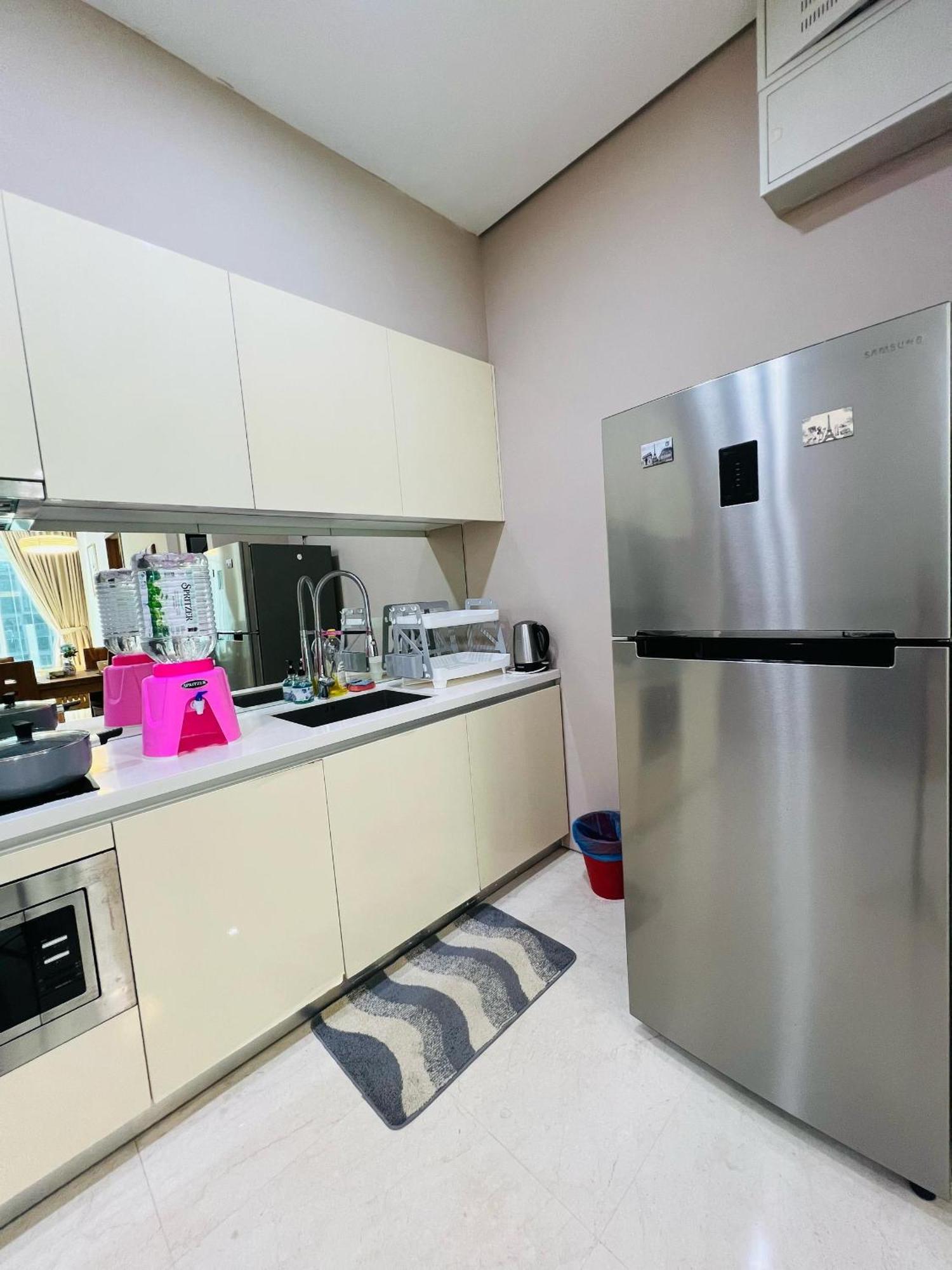 Soho Suites Klcc By Comfort Suites กัวลาลัมเปอร์ ภายนอก รูปภาพ